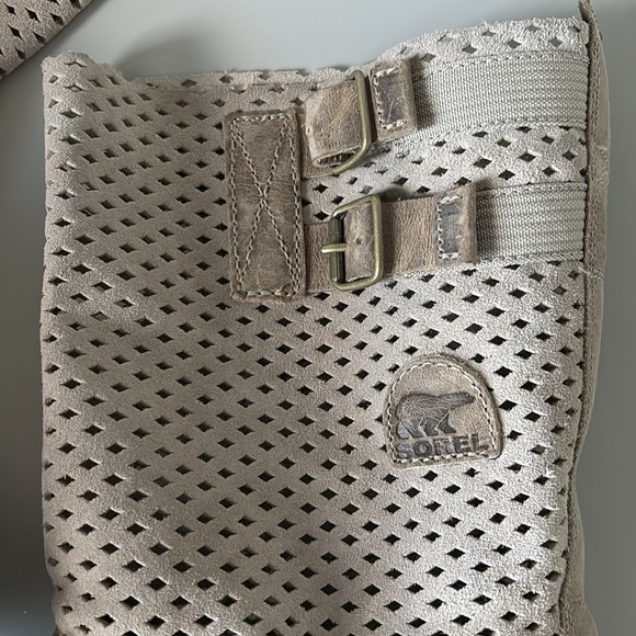 Sorel Major Pull On Perforated Leather & Suede Boots Size 11 - Picture 9 of 11